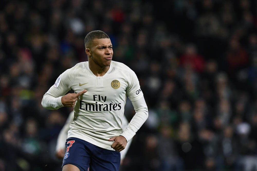 全球战火连天民众惨叫, 中国凭什么反而进入了盛世?